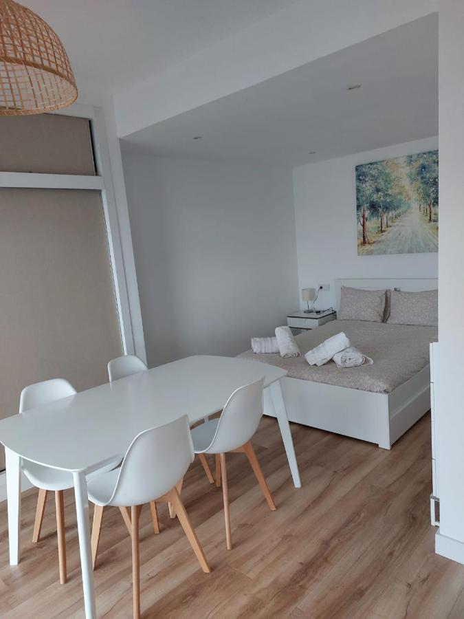 Apartamento en primera línea de playa  Marbella Exterior foto