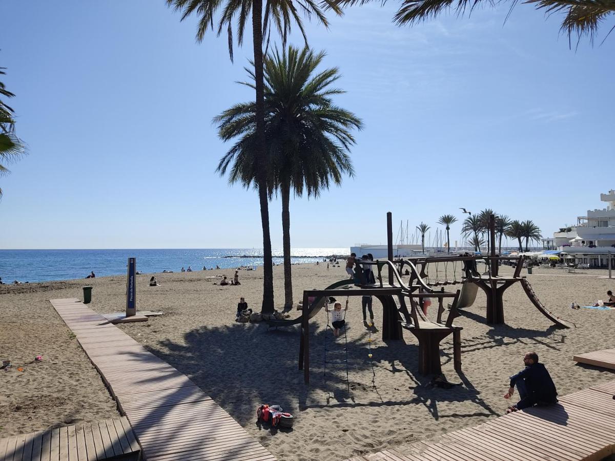 Apartamento en primera línea de playa  Marbella Exterior foto