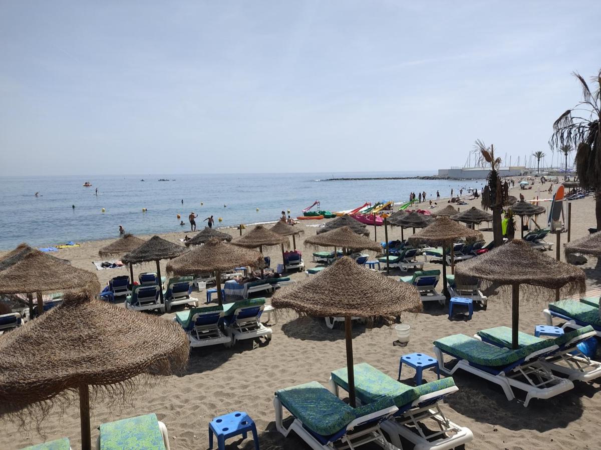 Apartamento en primera línea de playa  Marbella Exterior foto